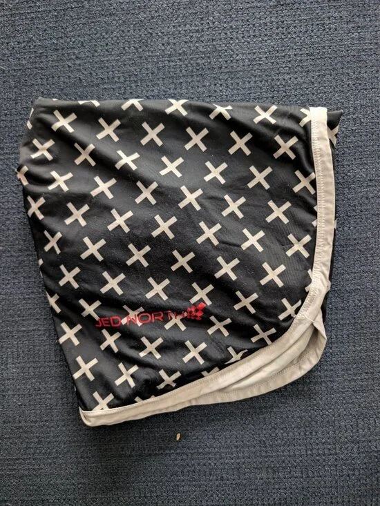 Shorts - Picture 3 of 4